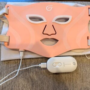 LED Face Mask with Remote (purchased in May 2025)